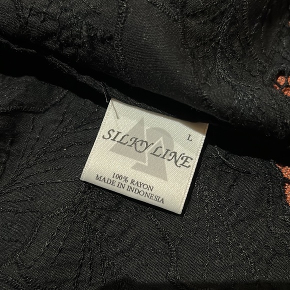 Silky Line Vest - Picture 5 of 8